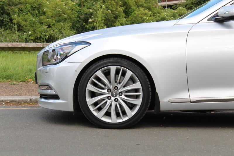 HYUNDAI GENESIS