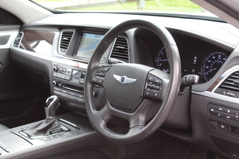 HYUNDAI GENESIS