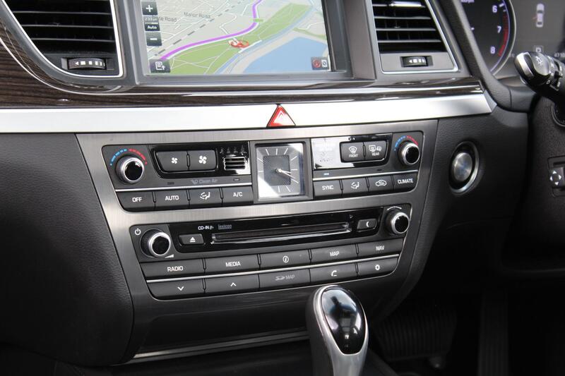HYUNDAI GENESIS