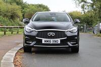 INFINITI Q30