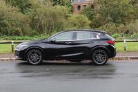 INFINITI Q30