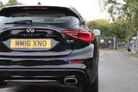 INFINITI Q30