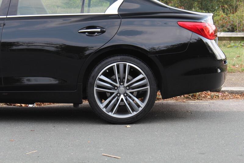 INFINITI Q50