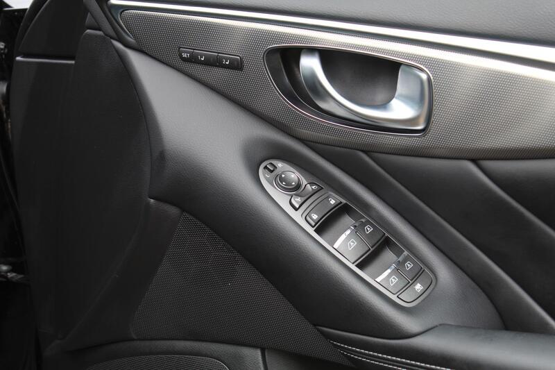 INFINITI Q50