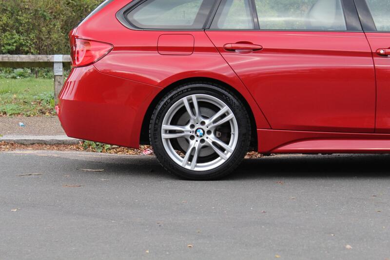 BMW 3 SERIES