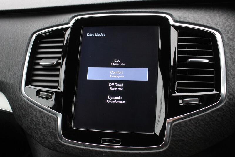 VOLVO XC90
