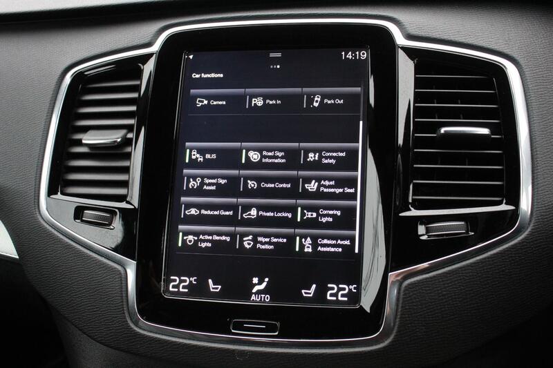 VOLVO XC90