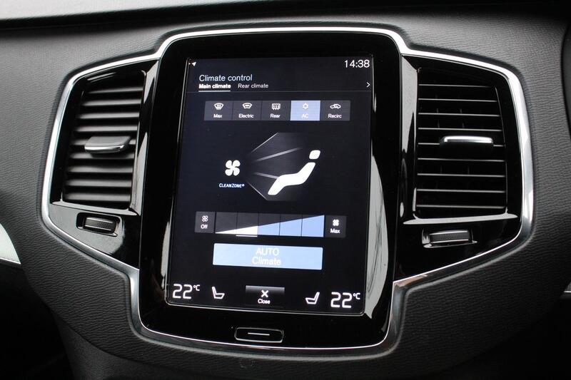 VOLVO XC90