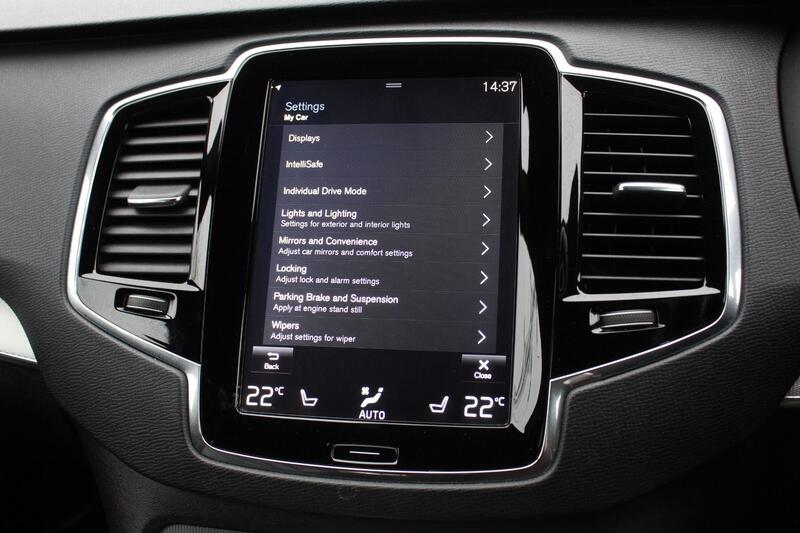 VOLVO XC90