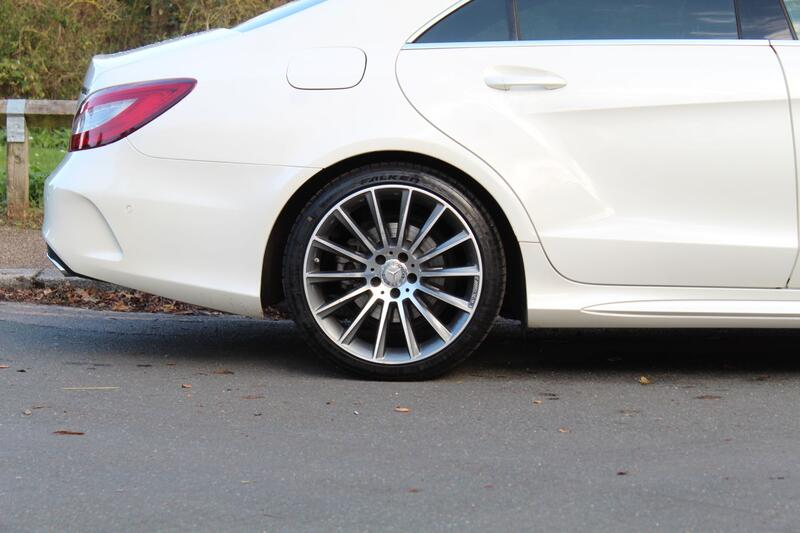 MERCEDES-BENZ CLS