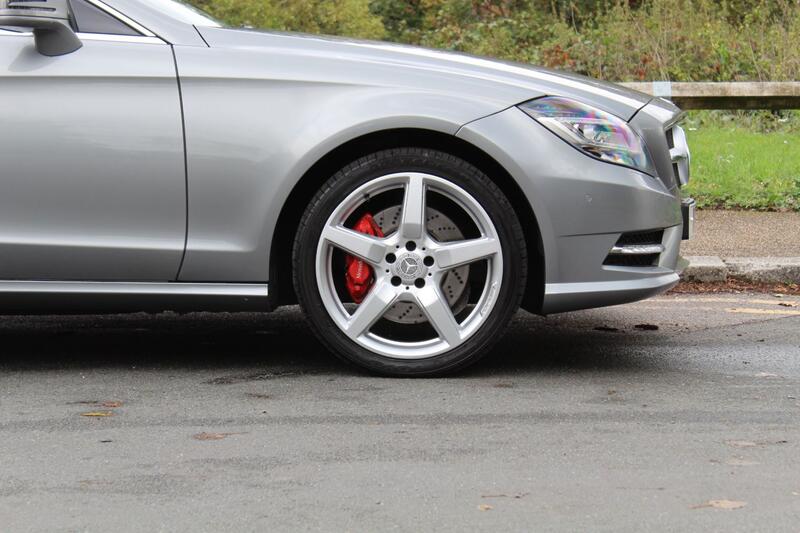 MERCEDES-BENZ CLS