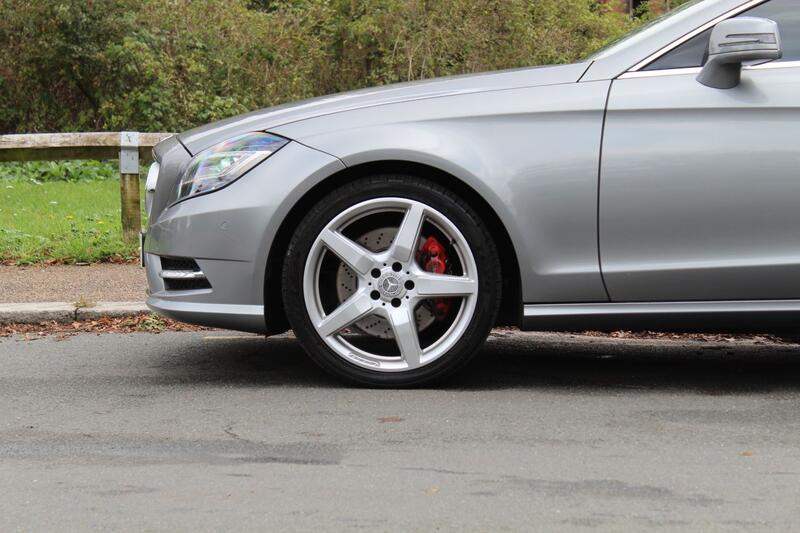 MERCEDES-BENZ CLS