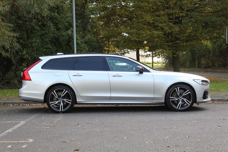 VOLVO V90