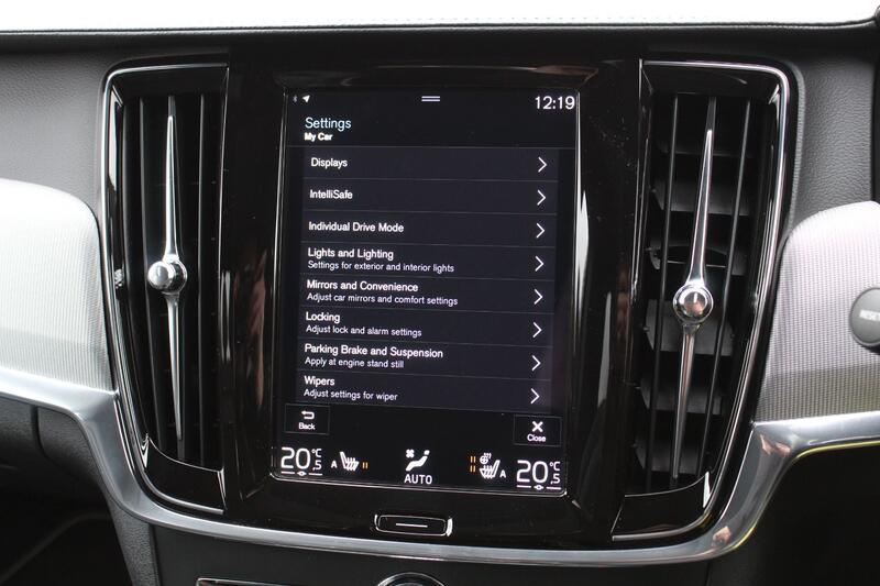 VOLVO V90