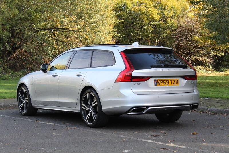 VOLVO V90