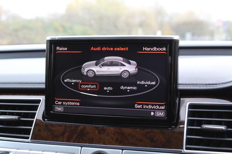 AUDI A8