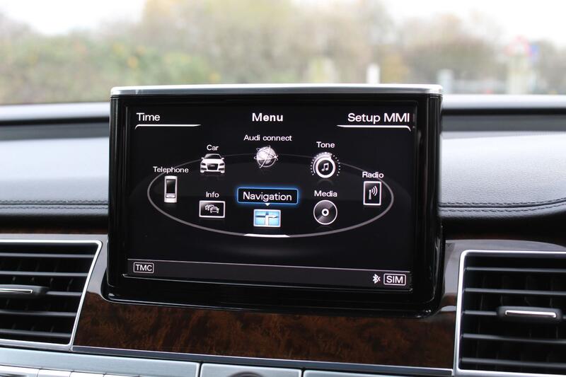 AUDI A8