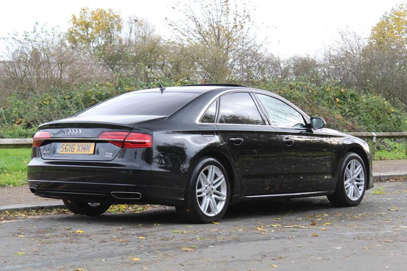 AUDI A8