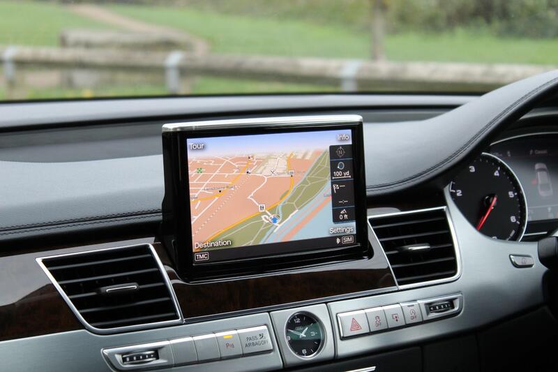 AUDI A8