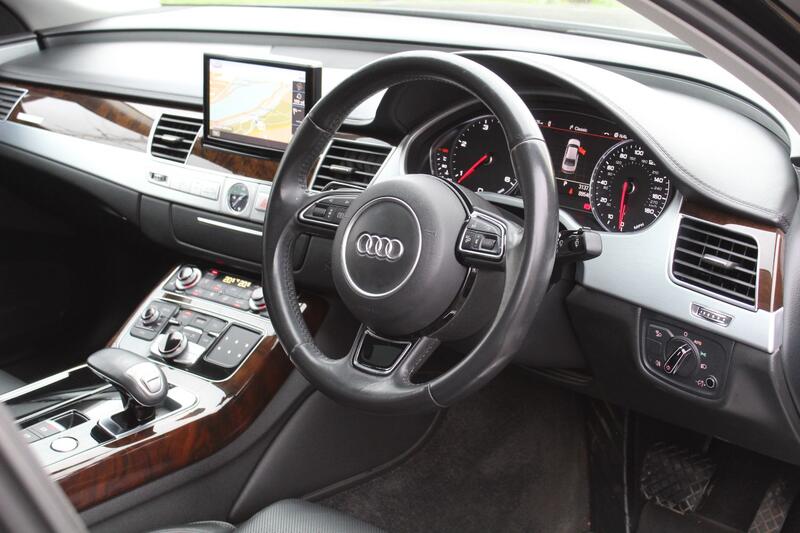 AUDI A8