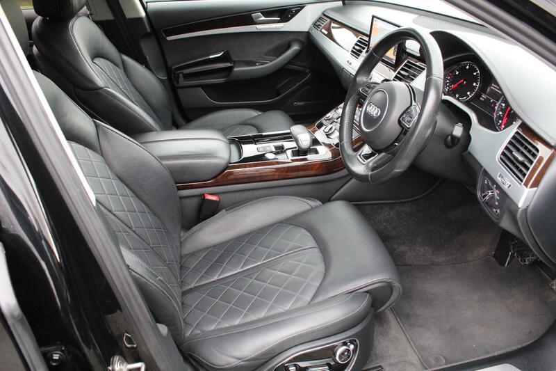 AUDI A8