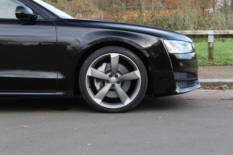 AUDI A8