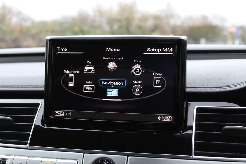 AUDI A8