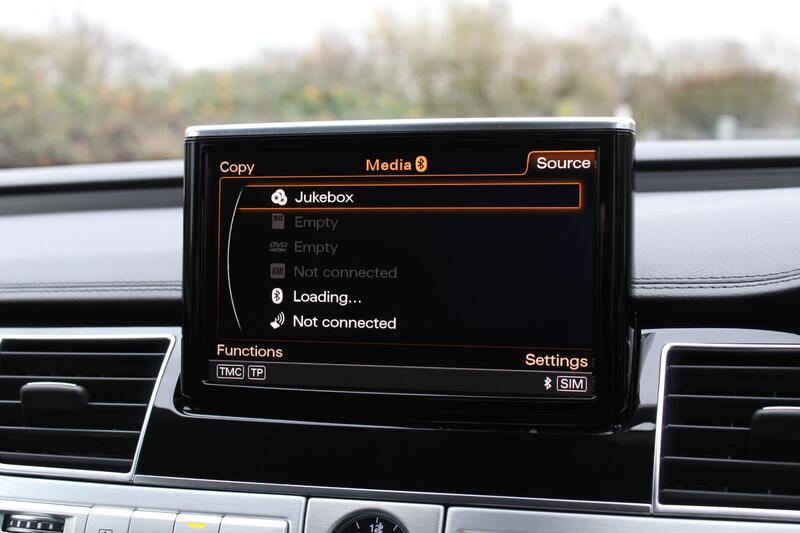 AUDI A8