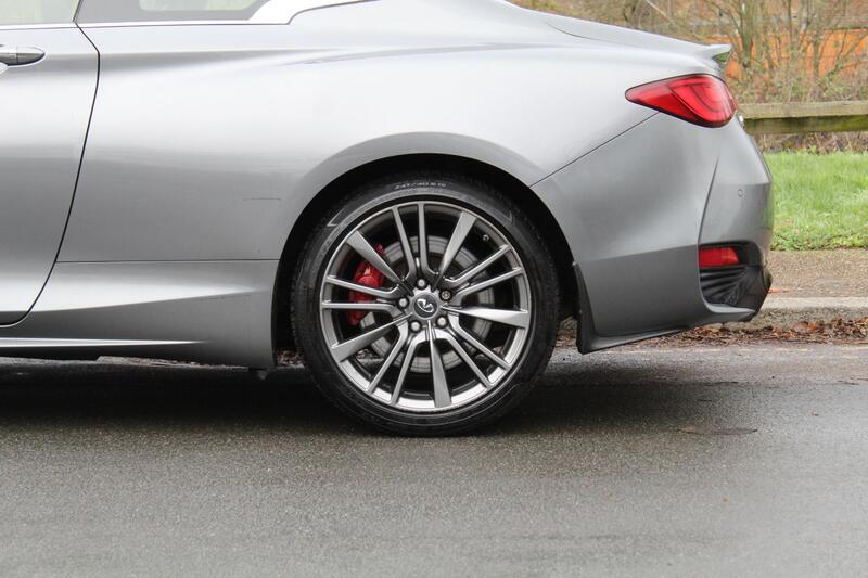 INFINITI Q60