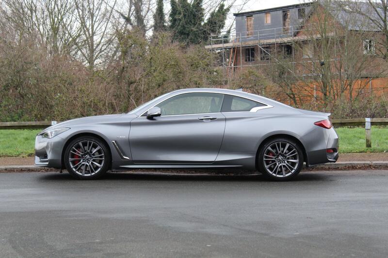 INFINITI Q60