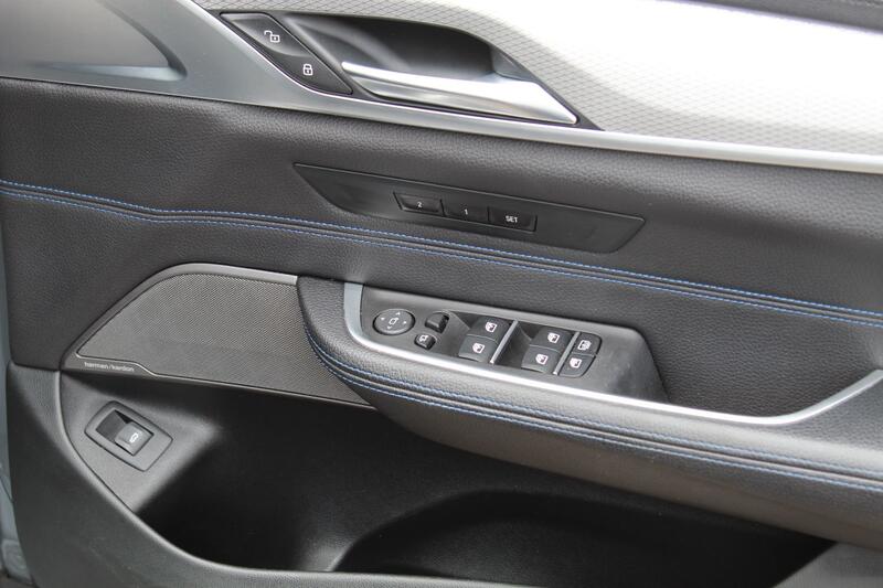 BMW 6 SERIES